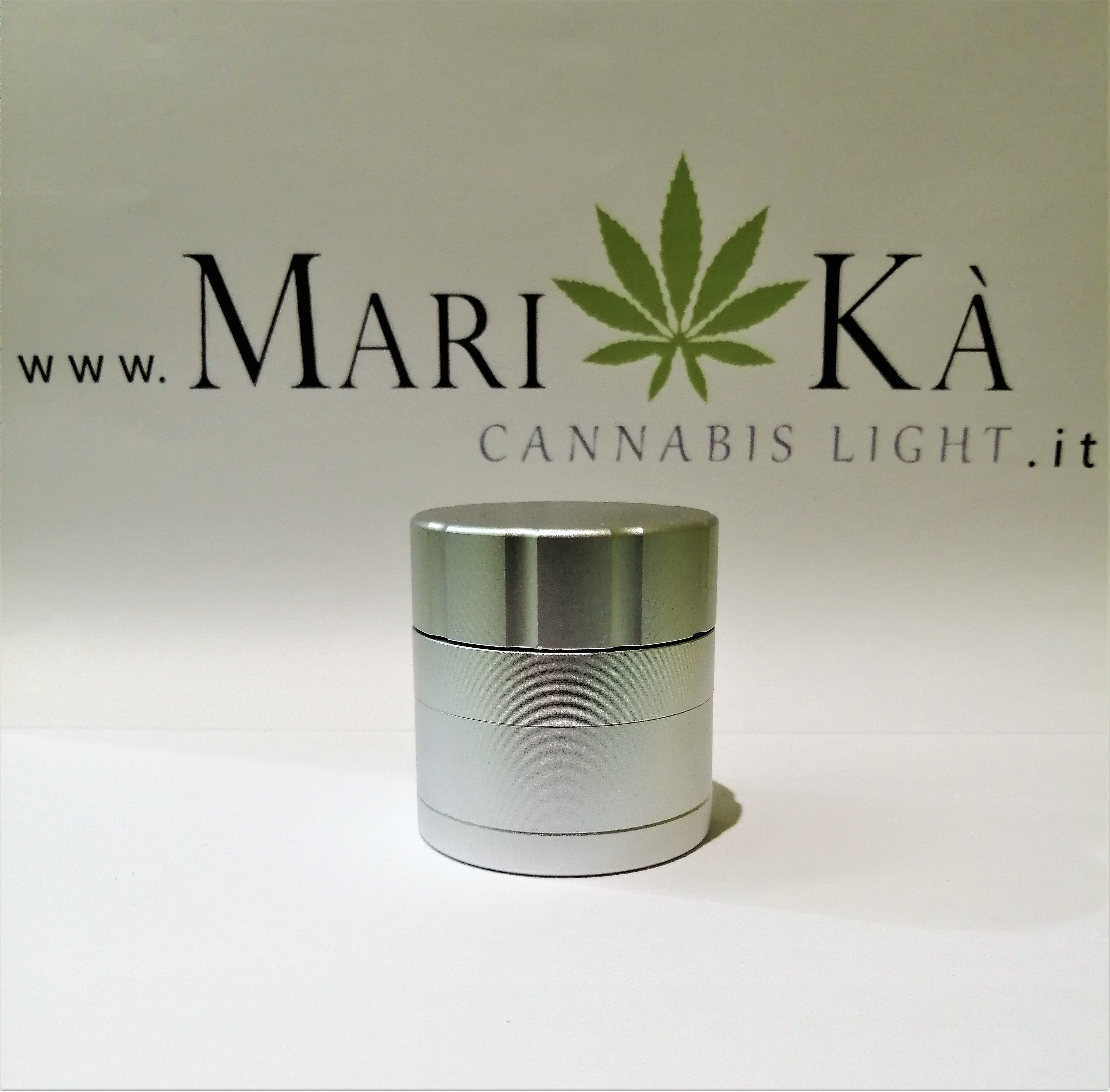 GRINDER TRITA-TABACCO IN ALUMINIO ATOMIC 4 PARTI 53mm MARI-KA' - Marika  Cannabis Light